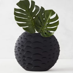 Cobra Vase