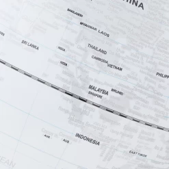 World Globe - White -decoration webimage 160156570 DTL