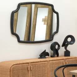 Obscure Object On Stand -decoration webimage 160999645 160999650 160999644 1