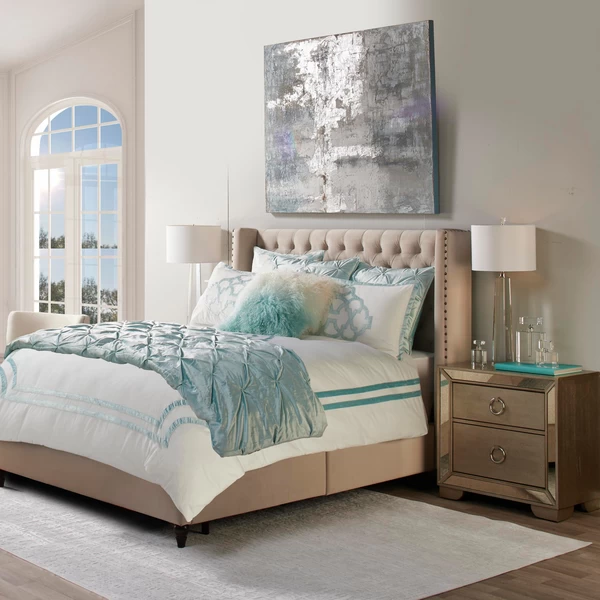 Harlow Perfume Bottle 7 Harlow Perfume Bottle - Image 5