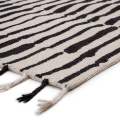 Nikki Chu - Talia Rug - Black/White -decoration webimage 620085628 2 jpg