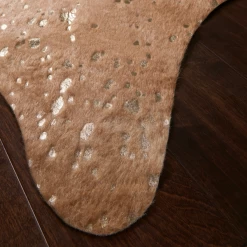 Metallic Faux Cowhide Rug - Tan -decoration webimage 620179083 DTL