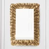 Carrie Mirror -decoration webimage 621064583