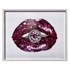 Purple Lips -decoration webimage 630477474 630472887 SIL
