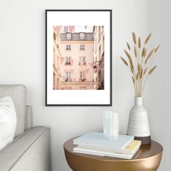 Pink Paris Travel -decoration webimage 630655394 RV