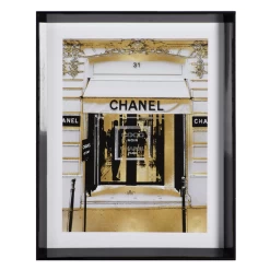 Chanel Storefront -decoration webimage 725470735 SIL