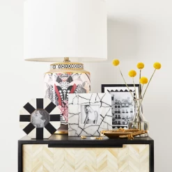 Nikki Chu - Maze Marble Frame -decoration webimage Nikkichu FrameVignette 15 01 square